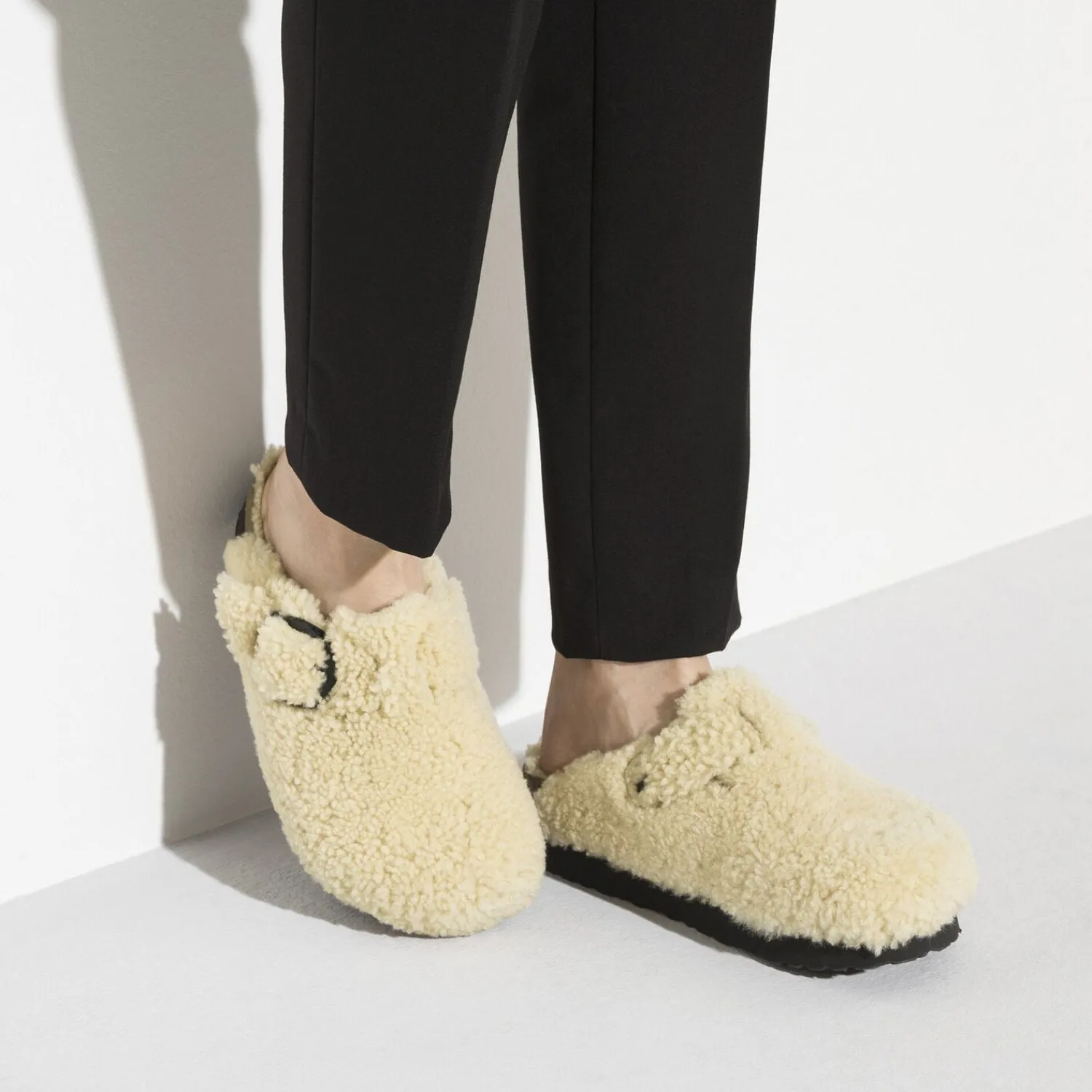 Store Birkenstock Boston Big Buckle Platform Teddy Eggshell