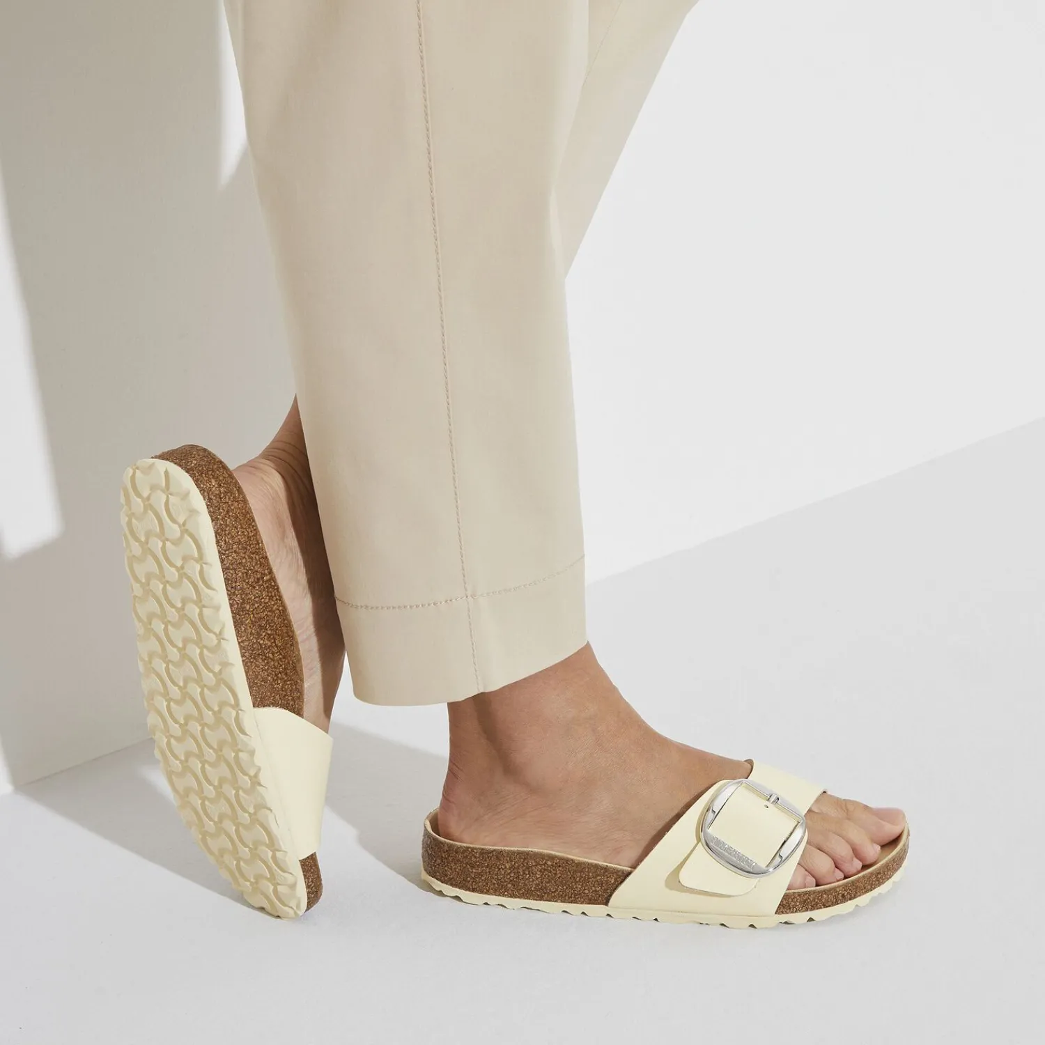 Store Birkenstock Madrid Big Buckle High Shine Butter