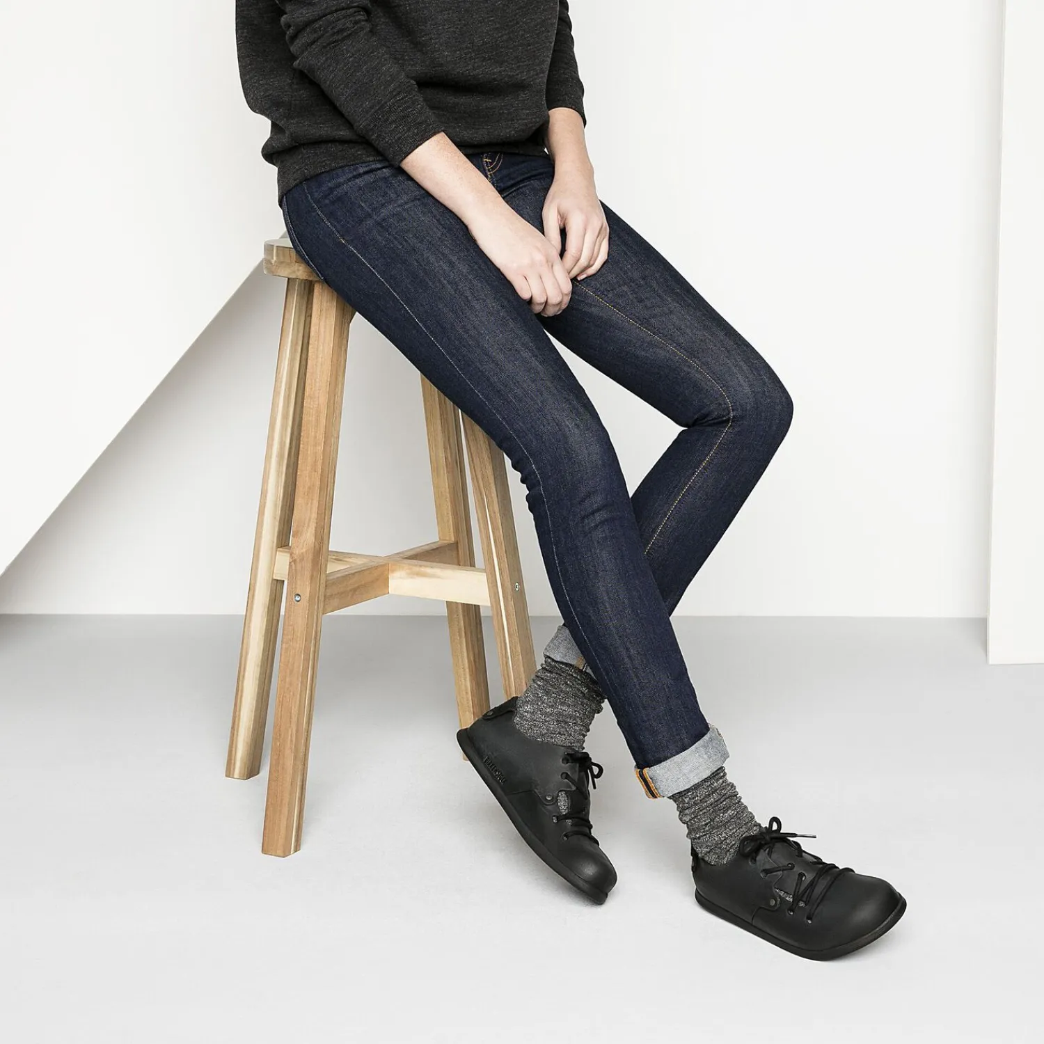 Cheap Birkenstock Montana Black