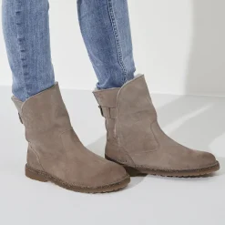 Shop Birkenstock Uppsala En Fourrure D'Agneau Gray Taupe
